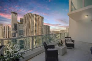 41 SE 5th St APT 2008, Miami, FL 33131, Sold 08/10/23