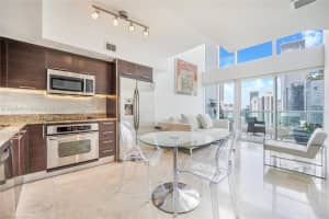 41 SE 5th St APT 2008, Miami, FL 33131, Sold 08/10/23