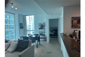 300 S Biscayne Blvd t 1902, Miami, FL 33131, Sold 07/31/23