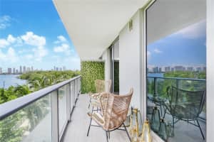 16385 Biscayne Blvd Unit 301, Aventura, FL 33160, Sold 08/21/23