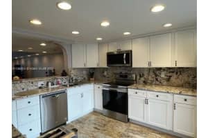 934 NE 27th Ave, Hallandale Beach, FL 33009, Sold 03/25/24