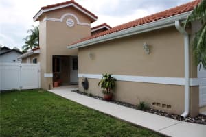 17690 SW 4th Ct, Pembroke Pines, FL 33029, Sold 09/11/23
