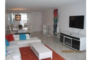 5005 Collins Ave APT 318, Miami Beach, FL 33140, Sold 11/29/23