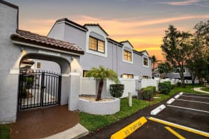 11745 NW 11th St, Pembroke Pines, FL 33026, Sold 07/14/23