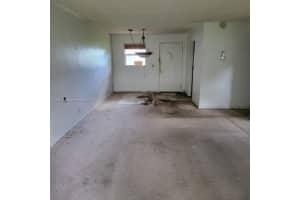 225 Bonnie Blvd APT 102, Palm Springs, FL 33461, Sold 02/28/24