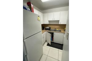 1800 NW 24th Ave APT 901, Miami, FL 33125, Sold 08/03/23