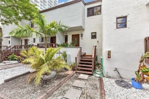 1901 NW S River Dr 43 e, Miami, FL 33125, Sold 08/14/23