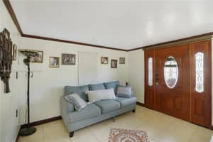 19741 NW 60th Ct, Hialeah, FL 33015, Sold 07/12/23