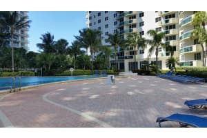 3001 S Ocean Dr APT 729, Hollywood, FL 33019, Sold 10/05/23