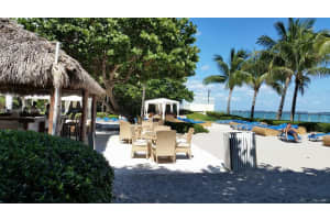 3001 S Ocean Dr APT 729, Hollywood, FL 33019, Sold 10/05/23