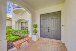 529 Les Jardin Dr, Palm Beach Gardens, FL 33410, Sold 08/31/23