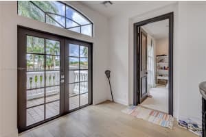 529 Les Jardin Dr, Palm Beach Gardens, FL 33410, Sold 08/31/23