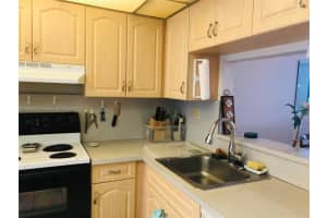 901 Colony Point Cir APT 507, Pembroke Pines, FL 33026, Sold 09/06/23