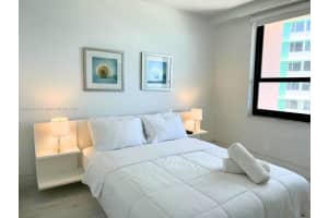 5225 Collins Ave APT 1408, Miami Beach, FL 33140, Sold 09/29/23