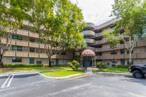 901 Colony Point Cir APT 418, Pembroke Pines, FL 33026, Sold 09/01/23