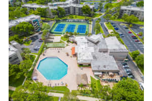 901 Colony Point Cir APT 418, Pembroke Pines, FL 33026, Sold 09/01/23