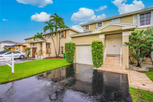 5860 Woodland Point Dr, Tamarac, FL 33319, Sold 06/23/23