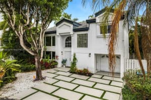 351 NE 212th St, Miami, FL 33179, Sold 07/14/23