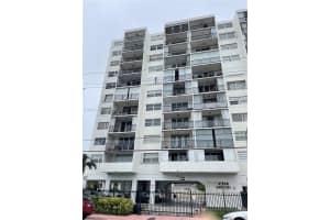 7850 Byron Ave APT 404, Miami Beach, FL 33141, Sold 11/20/23