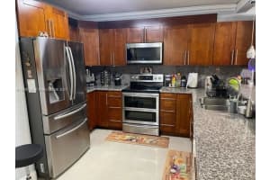 11715 SW 18th St APT 108, Miami, FL 33175, Sold 08/01/23