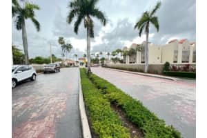 6175 NW 186th St APT 308, Hialeah, FL 33015, Sold 06/29/23