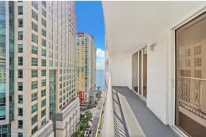 1200 Brickell Bay Dr APT 2022, Miami, FL 33131, Sold 09/22/23