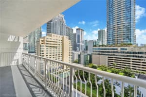 1200 Brickell Bay Dr APT 2022, Miami, FL 33131, Sold 09/22/23