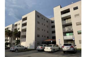 8075 NW 7th St #403, Miami, FL 33126, Sold 08/10/23