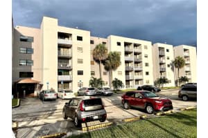 8075 NW 7th St #403, Miami, FL 33126, Sold 08/10/23