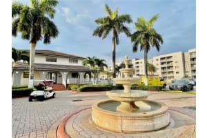 8075 NW 7th St #403, Miami, FL 33126, Sold 08/10/23