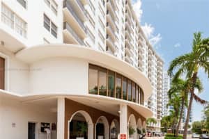 6039 Collins Ave APT 817, Miami Beach, FL 33140, Sold 09/20/23