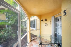15645 SW 74th Cir Dr Apt 5-5, Miami, FL 33193, Sold 08/29/23