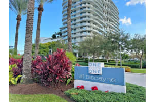 14951 Royal Oaks Ln APT 1005, North Miami, FL 33181, Sold 10/30/23