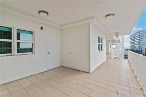 14951 Royal Oaks Ln APT 1005, North Miami, FL 33181, Sold 10/30/23