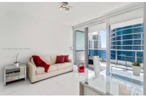 200 Biscayne Blvd Way APT 3703, Miami, FL 33131, Sold 08/31/23