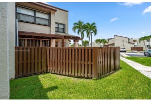 10280 NW 9th St Cir Apt 106-15, Miami, FL 33172, Sold 08/09/23