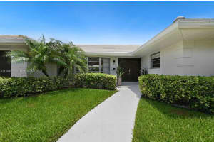 213 Gleneagles Dr, Lake Worth, FL 33462, Sold 09/14/23