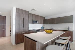 88 SW 7th St Apt 3010, Miami, FL 33130, Sold 11/17/23