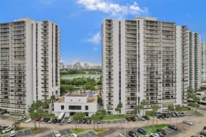 3701 N Country Club Dr APT 707, Aventura, FL 33180, Sold 08/24/23