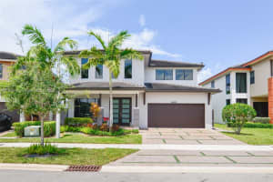 15450 NW 88th Ct, Miami Lakes, FL 33018, Sold 07/17/23