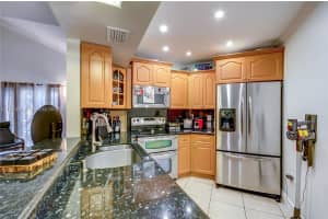 9725 Fontainebleau Blvd A211, Miami, FL 33172, Sold 01/16/24