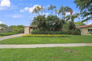 314 S 57th Ave, Hollywood, FL 33023, Sold 08/16/23