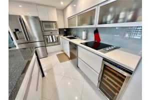 600 NE 36th St APT 1503, Miami, FL 33137, Sold 10/13/23