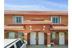 2589 W 76th St APT 210, Hialeah, FL 33016, Sold 08/01/23