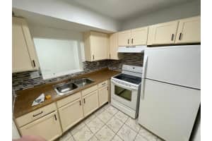 3710 NW 21st St APT 211, Lauderdale Lakes, FL 33311, Sold 09/26/23