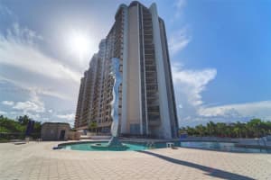 1800 NE 114th St APT 1111, Miami, FL 33181, Sold 10/10/23