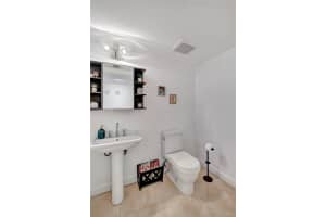 185 SW 7th St APT 901, Miami, FL 33130, Sold 09/19/23