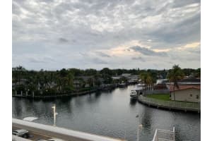 2450 NE 135th St APT 301, North Miami, FL 33181, Sold 10/25/23