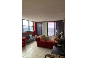 2450 NE 135th St APT 301, North Miami, FL 33181, Sold 10/25/23