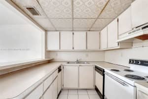 5700 SW 127th Ave APT 1204, Miami, FL 33183, Sold 12/08/23